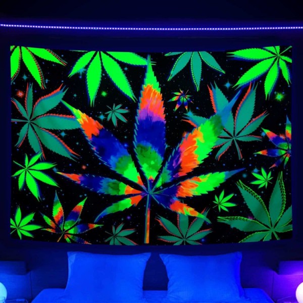 Weed - UV Reactive Tapestry with Wall Hanging Accessories