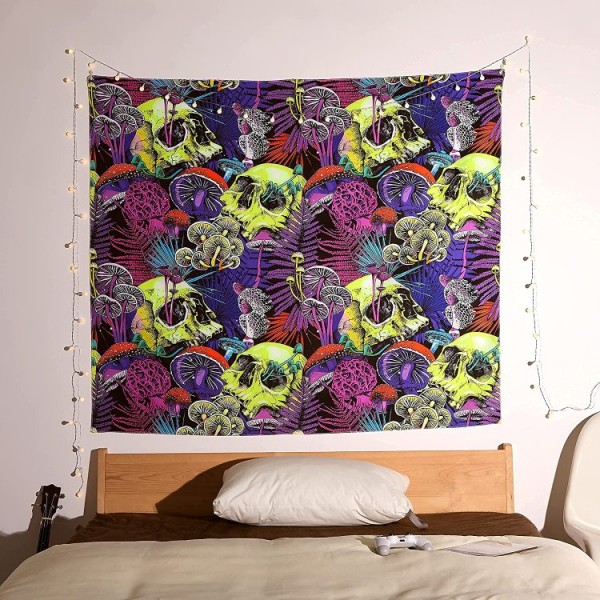Skull - UV Reactive Tapestry with Wall Hanging Accessories