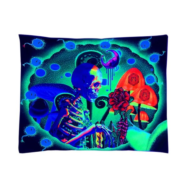 Skull - UV Reactive Tapestry with Wall Hanging Accessories