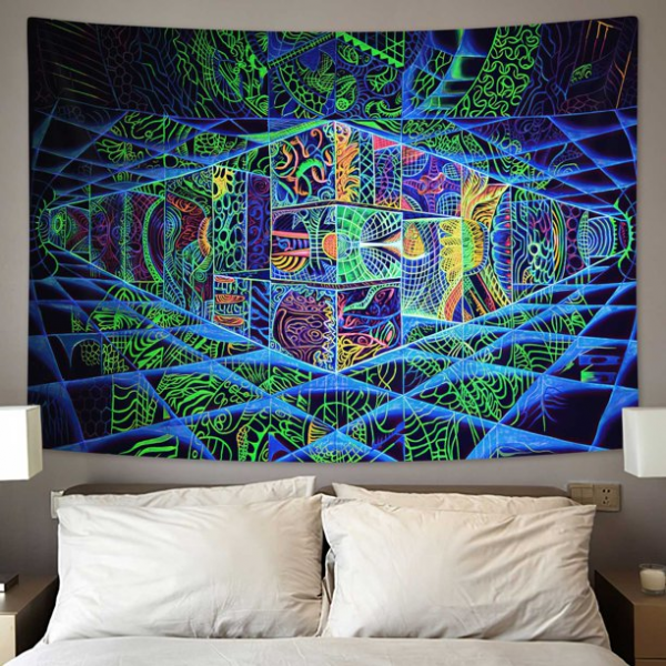 Psychedelic - UV Reactive Tapestry with Wall Hanging Accessories